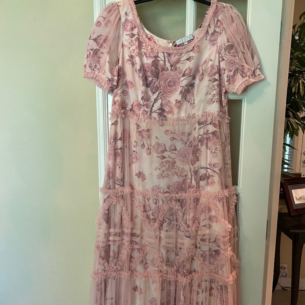 Ivy City Co Pink Floral Dress
